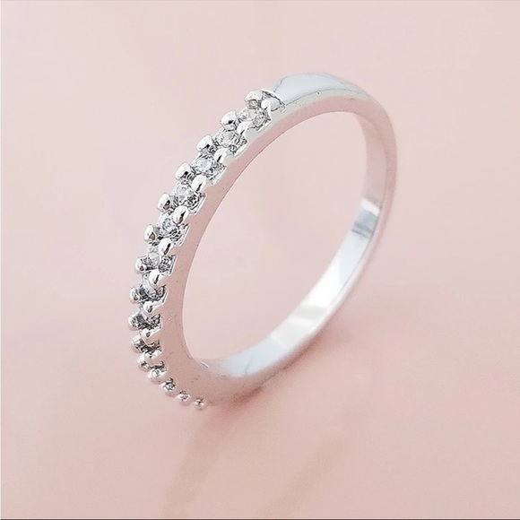 New Women’s 925 Silver Beautiful Simple Lovely Ring - Picture 4 of 5